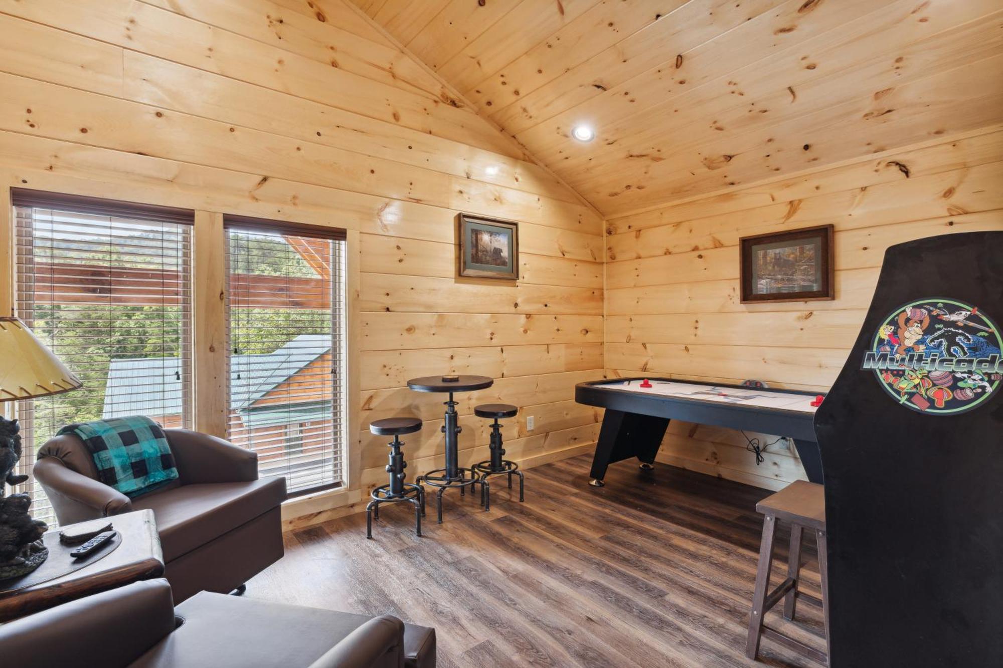 The 3 Bears Is A Newly Built 3 Bedroom Cabin Only 3 Minutes From The Parkway! Pigeon Forge Exterior photo